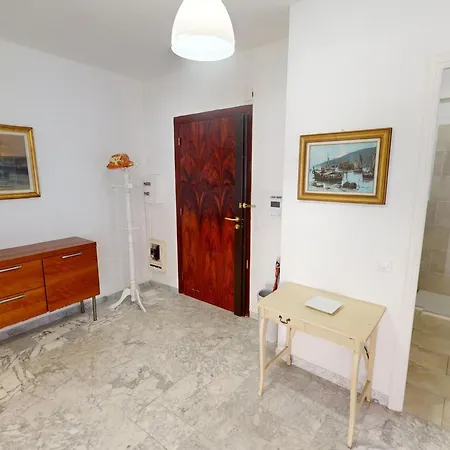 Spacieux 2p Centre Avec Terrasse, Clim Et Parking Privé - Fr-1-196-370 *