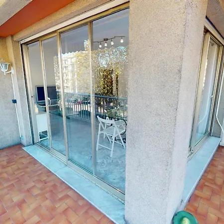 Spacieux 2p Centre Avec Terrasse, Clim Et Parking Prive Lägenhet *